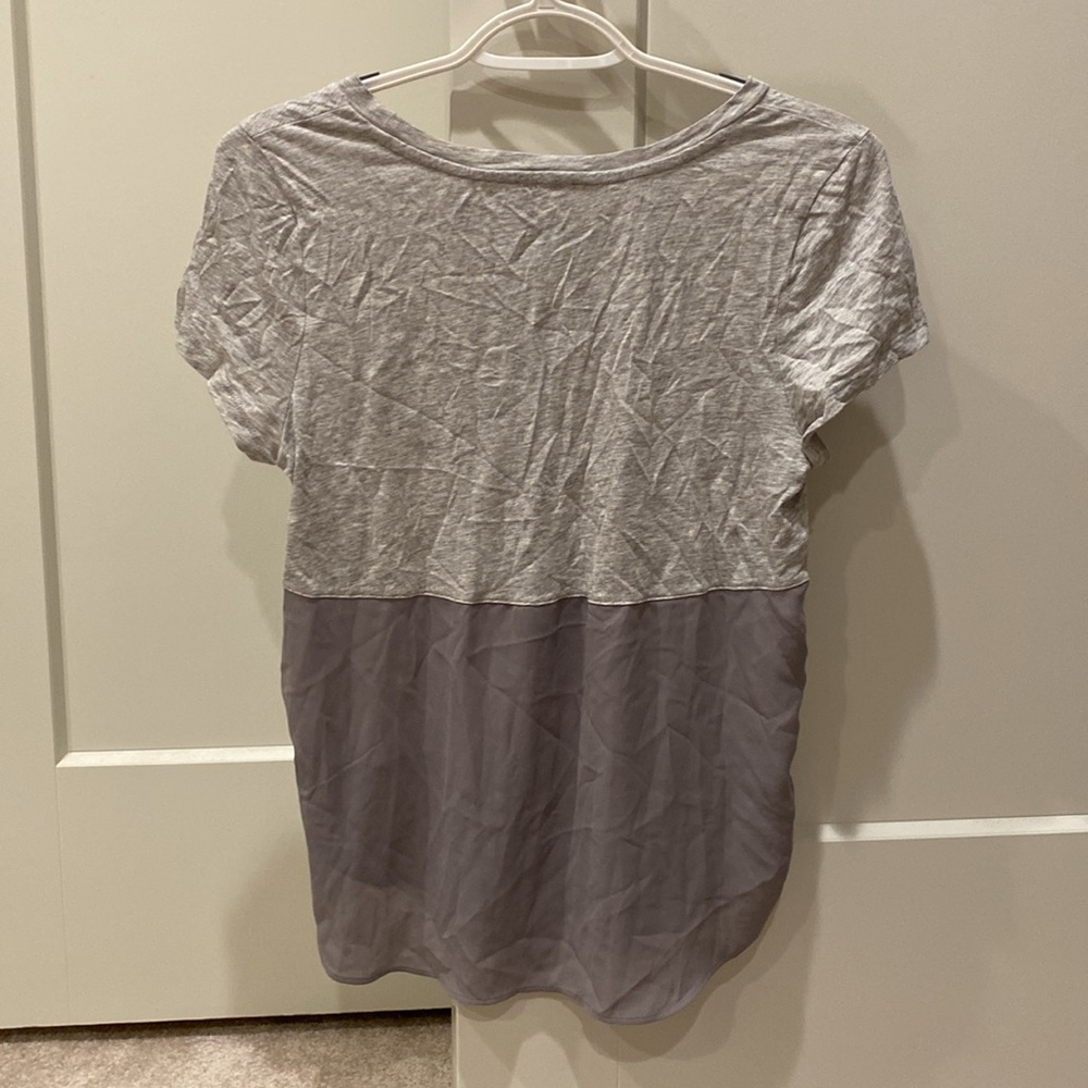 Express Block Tee, Size S - Picture 2 of 3